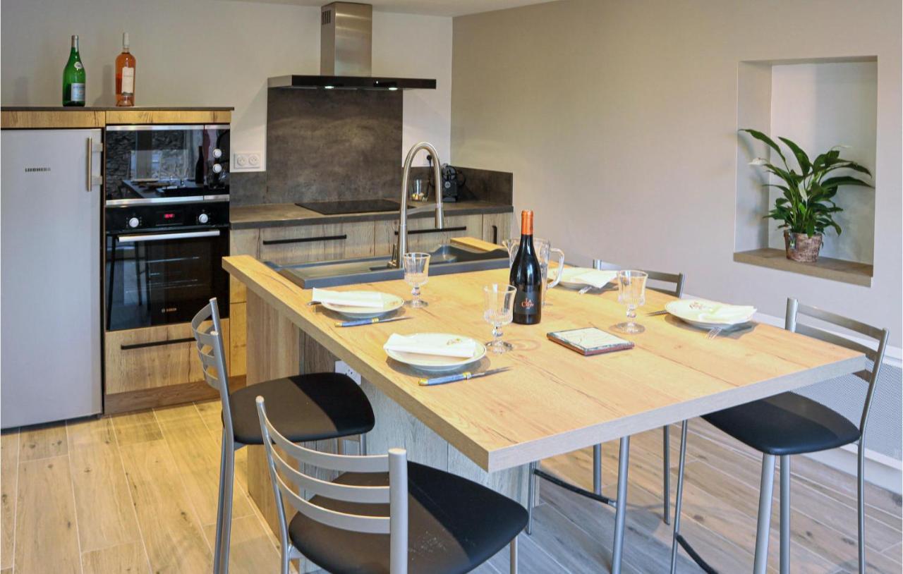 Gorgeous Apartment In Villes Sur Auzon With Wifi Extérieur photo