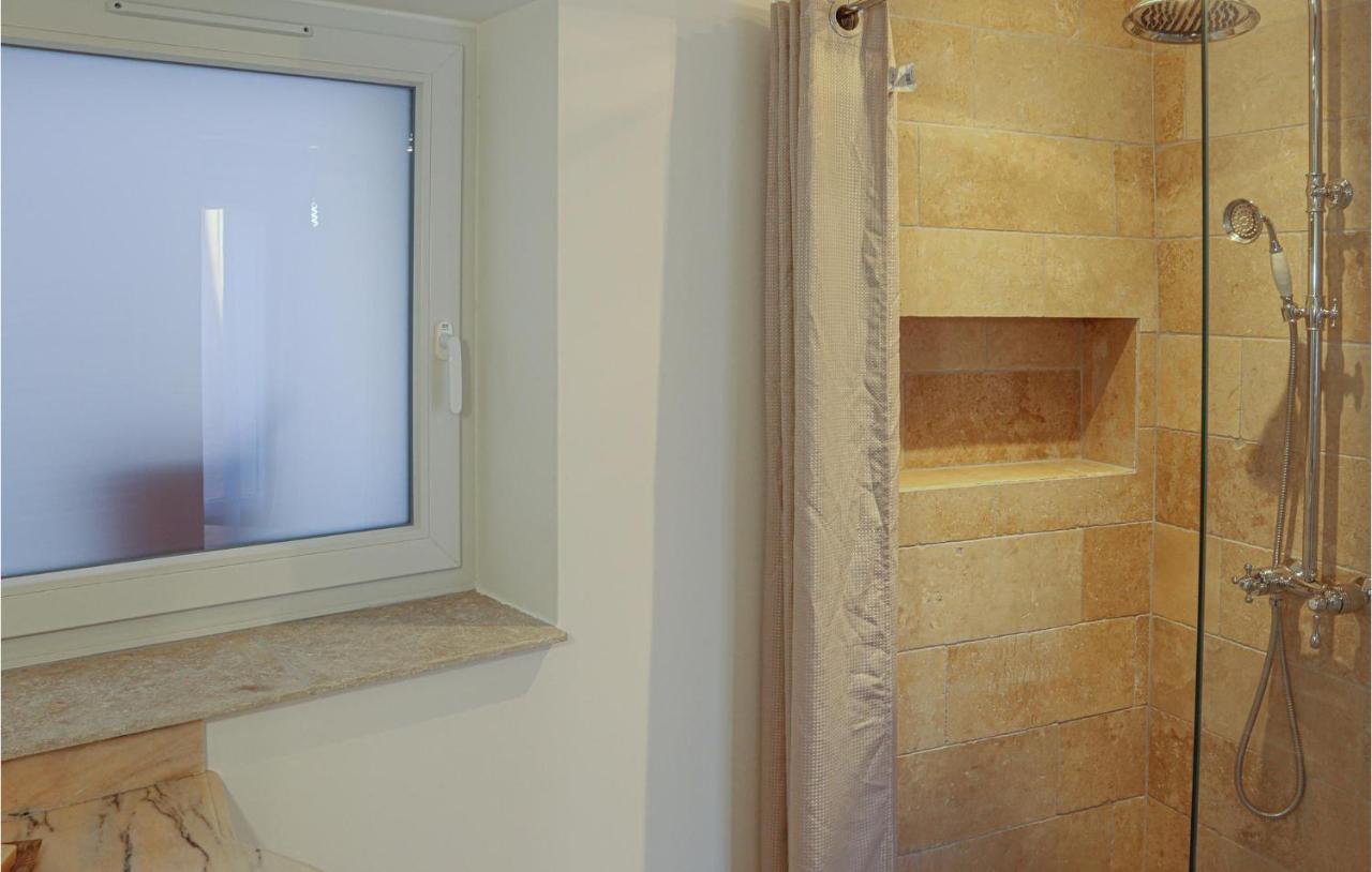 Gorgeous Apartment In Villes Sur Auzon With Wifi Extérieur photo